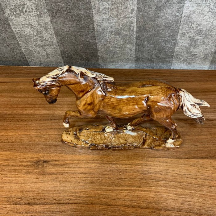 مجسمه اسب طرح چوبی - تصویر 4