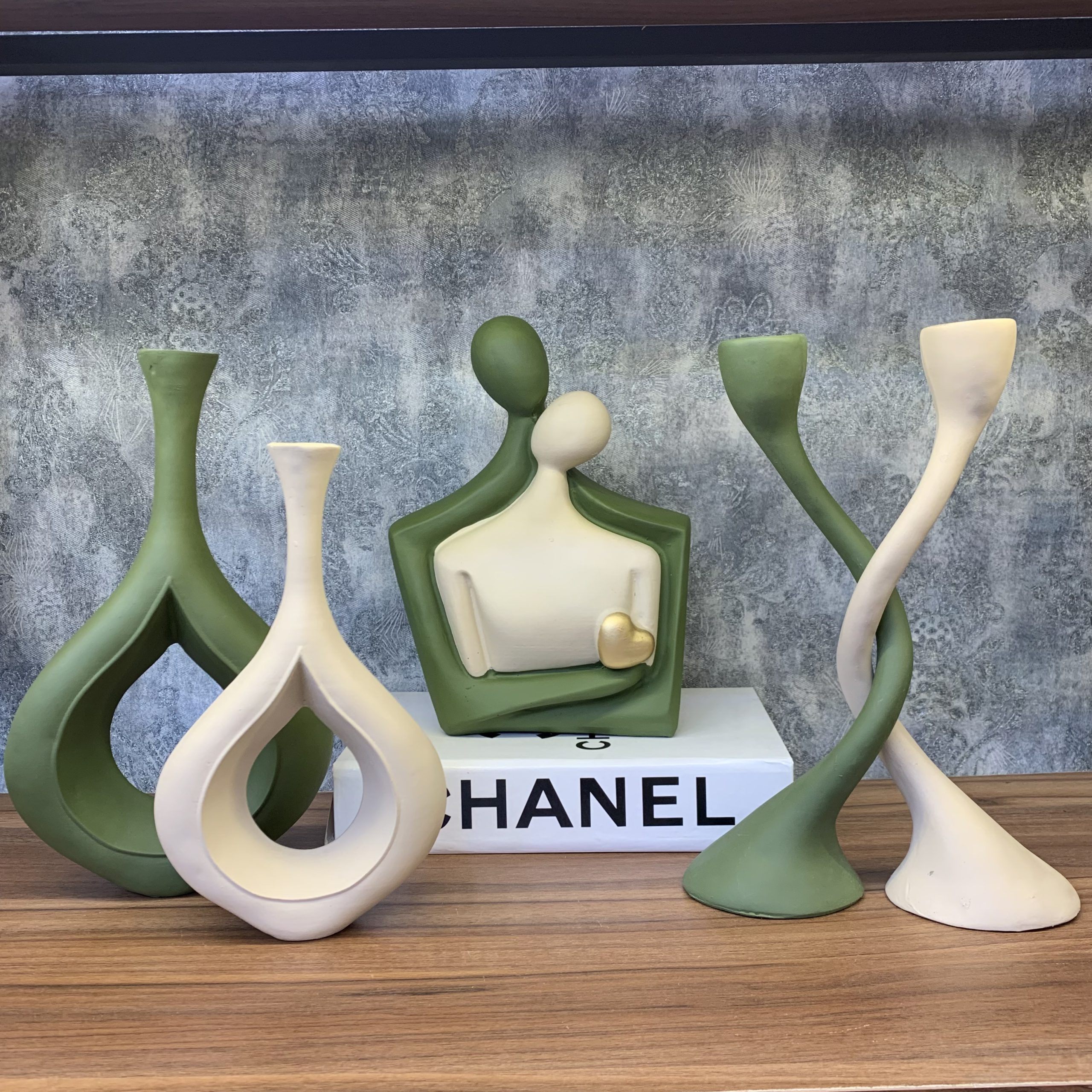 شمعدان جفتی پیچک سبز کرم